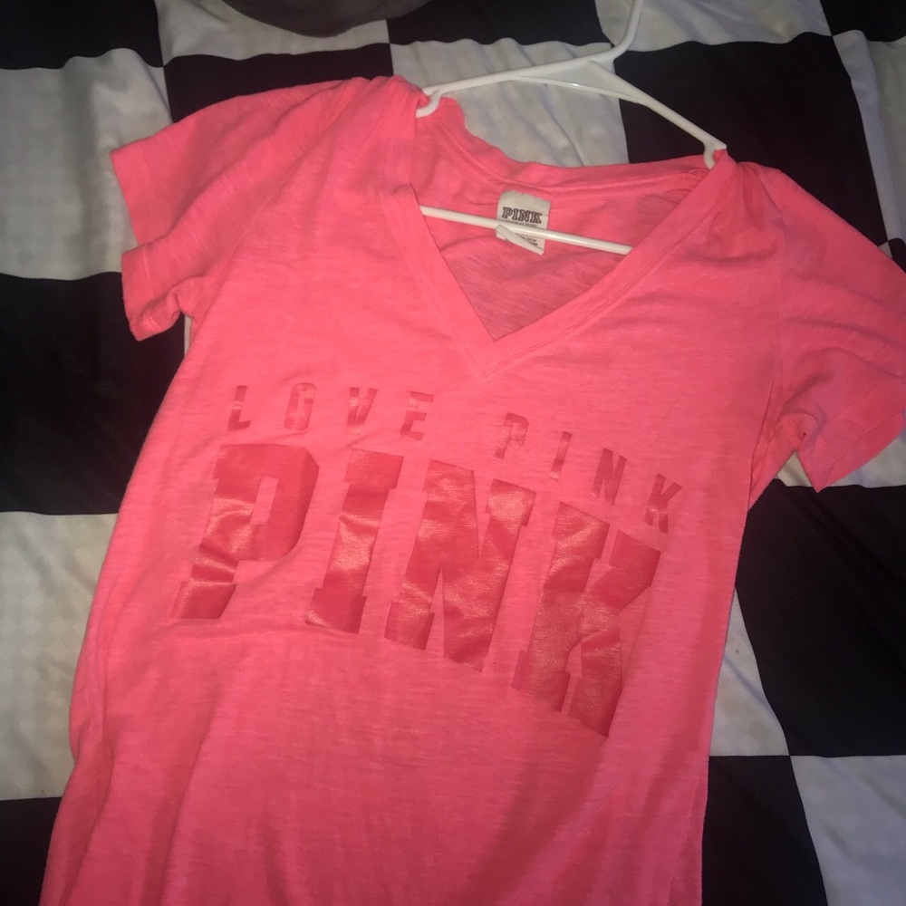 PINK v-neck shirt